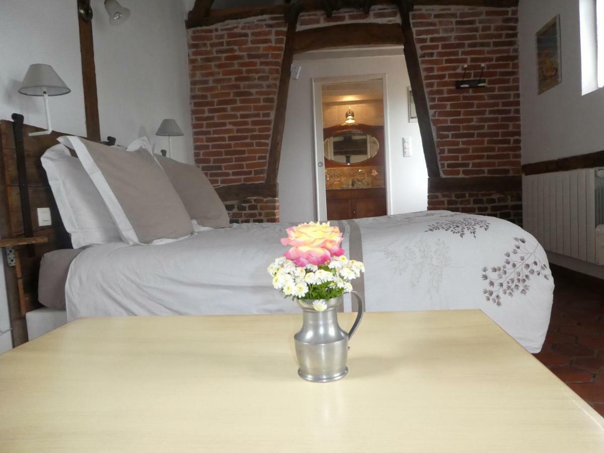 L'Etape Normande Bed & Breakfast Montroty  Exterior photo