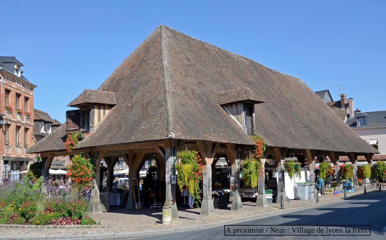 L'Etape Normande Bed & Breakfast Montroty  Exterior photo